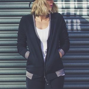 Lululemon H’om Run V-Neck Zip Up Bomber Jacket Black